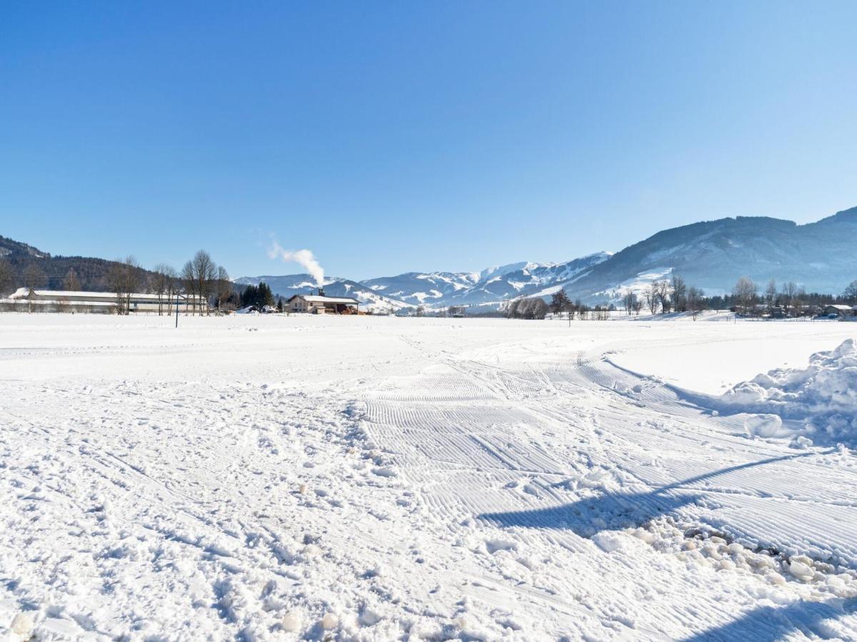 Elegant Apartment In Saalfelden With Balcony 外观 照片